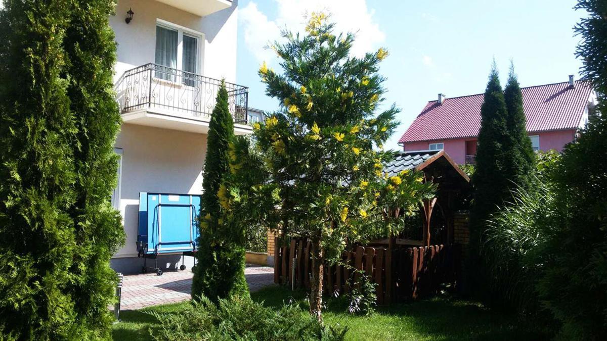 Edelweiss Hotel Polyana  Exterior photo